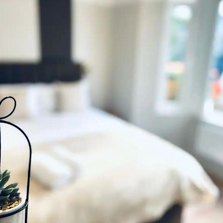London South Charming Ensuite Look Like Hotel Designer Room Extérieur photo