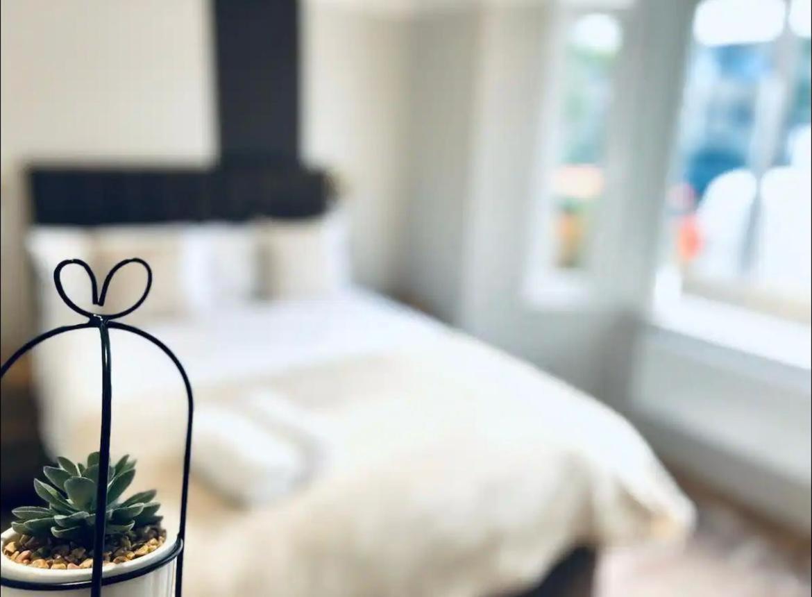London South Charming Ensuite Look Like Hotel Designer Room Extérieur photo